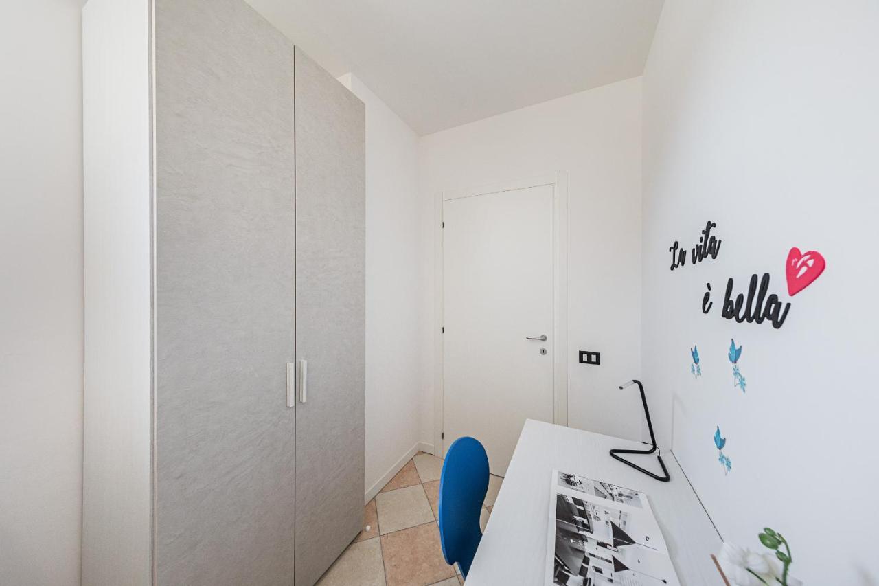I Ciliegi 1-09 Con Piscina By Wonderful Italy Apartment Desenzano del Garda Exterior photo